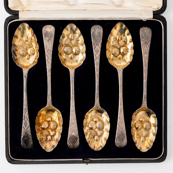 Sei cucchiai. Argento fuso, sagomato e cesellato. Bollo della citt di Londra per l'anno 1815  - Asta Argenti | Cambi TIME - Associazione Nazionale - Case d'Asta italiane