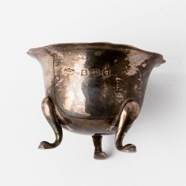 Coppia di saliere. Argento fuso e sagomato. Bollo della citt di Birmingham per l'anno 1915  - Asta Argenti | Cambi TIME - Associazione Nazionale - Case d'Asta italiane