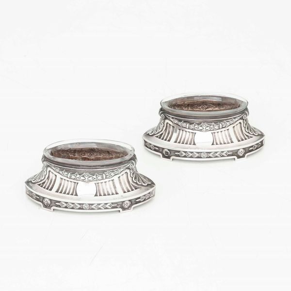 Due saliere in argento. Francia XIX-XX secolo  - Asta Argenti | Cambi TIME - Associazione Nazionale - Case d'Asta italiane