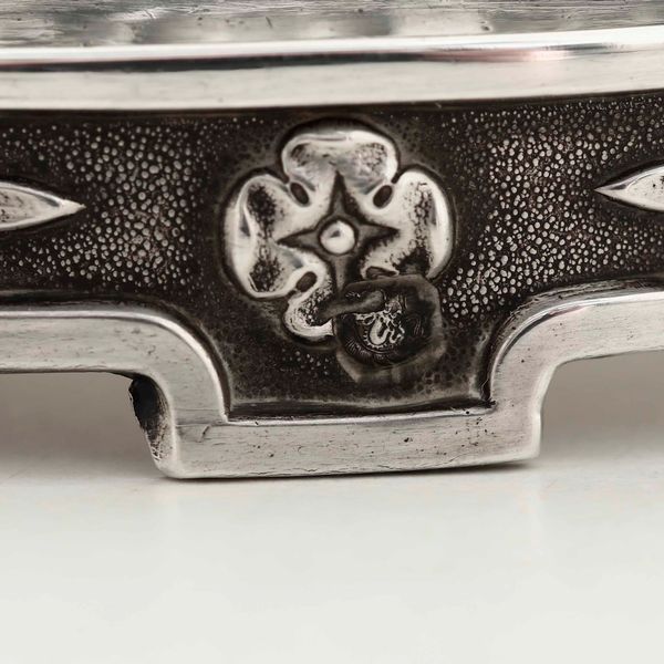 Due saliere in argento. Francia XIX-XX secolo  - Asta Argenti | Cambi TIME - Associazione Nazionale - Case d'Asta italiane