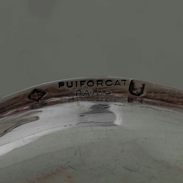 Due piatti e una salsiera. Argento fuso, sagomato e cesellato. Argentiere Puiforcat Parigi, XX secolo  - Asta Argenti | Cambi TIME - Associazione Nazionale - Case d'Asta italiane