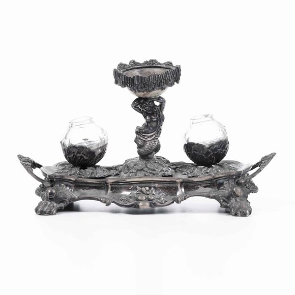 Calamaio in argento fuso, sbalzato e cesellato. Germania XX secolo  - Asta Argenti | Cambi TIME - Associazione Nazionale - Case d'Asta italiane