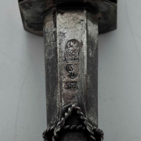 Quattro puntatori (yad). Bolli russi non pertinenti, XX secolo  - Asta Argenti | Cambi TIME - Associazione Nazionale - Case d'Asta italiane