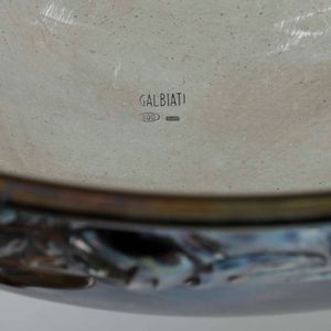 Piatto e due centrotavola in argento fuso. Diverse manifatture italiane del XX secolo  - Asta Argenti | Cambi TIME - Associazione Nazionale - Case d'Asta italiane