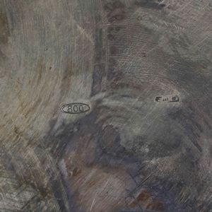 Piatto e due centrotavola in argento fuso. Diverse manifatture italiane del XX secolo  - Asta Argenti | Cambi TIME - Associazione Nazionale - Case d'Asta italiane