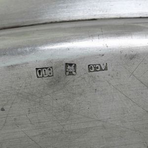 Lotto di sedici vassoi in argento diversi. Argenteria italiana della prima met del XX secolo. Argentiere Cesa, Alessandria  - Asta Argenti | Cambi TIME - Associazione Nazionale - Case d'Asta italiane