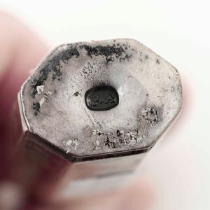 Lotto composto da una coppia di salerine in argento con cucchiaini, 6 vassoietti in argento e 1 boccettina in metallo. Differenti manifatture del XX secolo  - Asta Argenti | Cambi TIME - Associazione Nazionale - Case d'Asta italiane