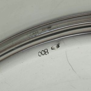 Insieme di piatto, alzata, zuccheriera e candelabro in argento. Varie manifatture italiane del XX secolo  - Asta Argenti | Cambi TIME - Associazione Nazionale - Case d'Asta italiane