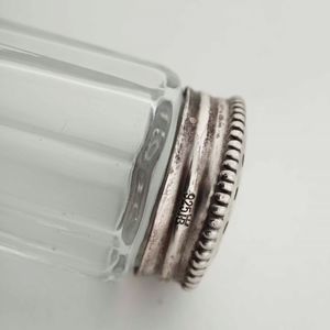 Set di porta sale e pepe in argento sterling e vetro. Argenteria del XX secolo  - Asta Argenti | Cambi TIME - Associazione Nazionale - Case d'Asta italiane