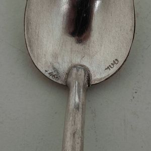 Servizio di 6 Cucchiaini e 6 forchette da dolce in metallo argentato. Argenteria italiana del XX secolo  - Asta Argenti | Cambi TIME - Associazione Nazionale - Case d'Asta italiane