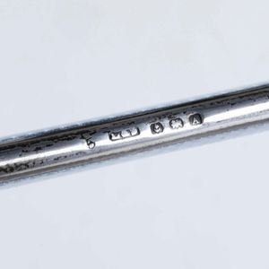 Servizio da toilette in argento e smalto. Bollo della citt di Birmingham per l'anno 1925  - Asta Argenti | Cambi TIME - Associazione Nazionale - Case d'Asta italiane