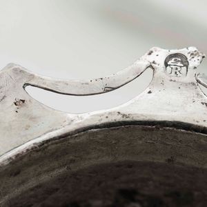 Zuccheriera. Argento fuso e traforato. Argenteria d�oltralpe del XIX secolo  - Asta Argenti | Cambi TIME - Associazione Nazionale - Case d'Asta italiane