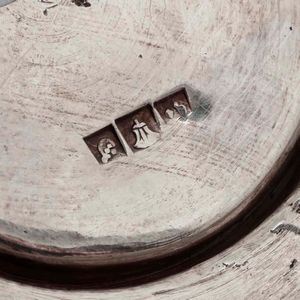 Servizio da caff in argento fuso, sbalzato e cesellato. Egitto XX secolo  - Asta Argenti | Cambi TIME - Associazione Nazionale - Case d'Asta italiane