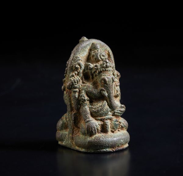 Arte Cinese : Lotto composto da tre oggetti in lacca e due contenitori per te in huanghuali Cina, dinastia Qing, XIX secolo  - Asta Asta 392 | ARTE ORIENTALE E ISLAMICA - ARTE AFRICANA, OCEANICA E DELLE AMERICHE - EAST AND SOUTH: ASIAN, ISLAMIC, INDIAN AND ETHNOGRAPIC ART Online - Associazione Nazionale - Case d'Asta italiane