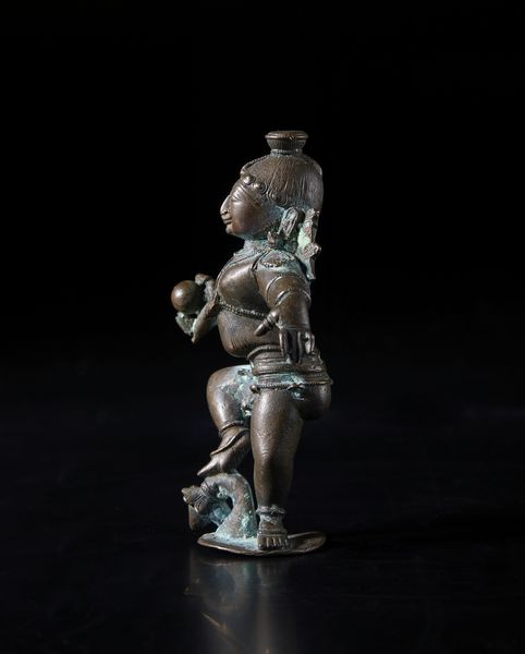 Arte Cinese : Figura in bronzo raffigurante Maitreya  Cina, periodo Ming (?), XVI-XVII secolo  - Asta Asta 392 | ARTE ORIENTALE E ISLAMICA - ARTE AFRICANA, OCEANICA E DELLE AMERICHE - EAST AND SOUTH: ASIAN, ISLAMIC, INDIAN AND ETHNOGRAPIC ART Online - Associazione Nazionale - Case d'Asta italiane