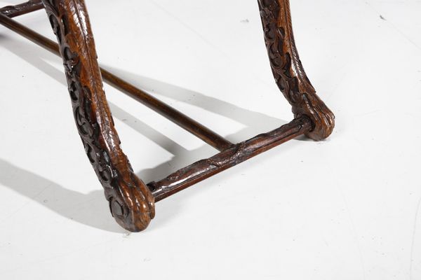 Arte Cinese : Guanyin in bronzo dorato in stile Wei Cina, XIX secolo  - Asta Asta 392 | ARTE ORIENTALE E ISLAMICA - ARTE AFRICANA, OCEANICA E DELLE AMERICHE - EAST AND SOUTH: ASIAN, ISLAMIC, INDIAN AND ETHNOGRAPIC ART Online - Associazione Nazionale - Case d'Asta italiane