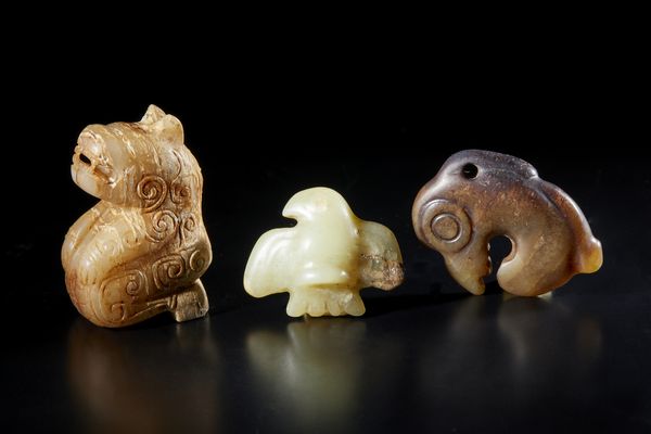 Arte Sud-Est Asiatico : Tessuto con decorazione istoriata Bali, XX secolo  - Asta Asta 392 | ARTE ORIENTALE E ISLAMICA - ARTE AFRICANA, OCEANICA E DELLE AMERICHE - EAST AND SOUTH: ASIAN, ISLAMIC, INDIAN AND ETHNOGRAPIC ART Online - Associazione Nazionale - Case d'Asta italiane