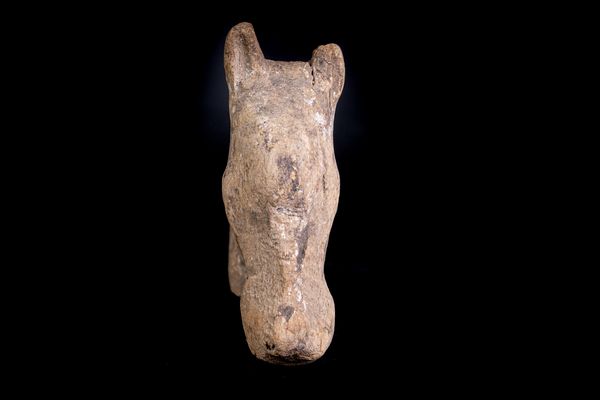 Arte Islamica : Piccola ciotola con decorazione a stampo Iran Orientale, XII-XIII secolo  - Asta Asta 392 | ARTE ORIENTALE E ISLAMICA - ARTE AFRICANA, OCEANICA E DELLE AMERICHE - EAST AND SOUTH: ASIAN, ISLAMIC, INDIAN AND ETHNOGRAPIC ART Online - Associazione Nazionale - Case d'Asta italiane