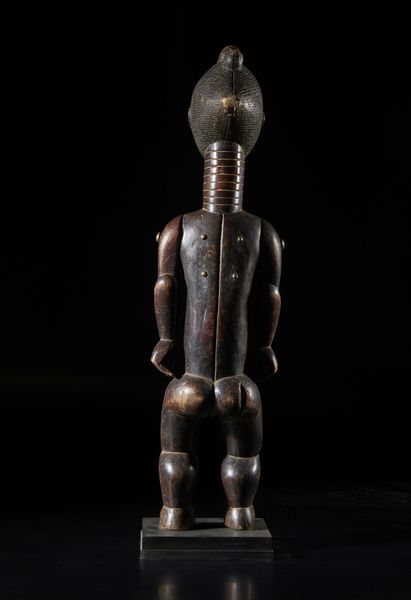 Arte Himalayana : Bastone rituale in legno intagliato Tibet, XIX secolo  - Asta Asta 392 | ARTE ORIENTALE E ISLAMICA - ARTE AFRICANA, OCEANICA E DELLE AMERICHE - EAST AND SOUTH: ASIAN, ISLAMIC, INDIAN AND ETHNOGRAPIC ART Online - Associazione Nazionale - Case d'Asta italiane