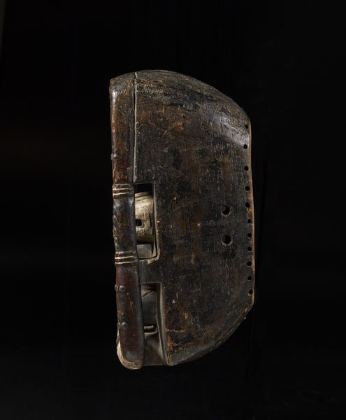 . : Scudo in bronzoItalia, XIX secolo  - Asta Asta 392 | ARTE ORIENTALE E ISLAMICA - ARTE AFRICANA, OCEANICA E DELLE AMERICHE - EAST AND SOUTH: ASIAN, ISLAMIC, INDIAN AND ETHNOGRAPIC ART Online - Associazione Nazionale - Case d'Asta italiane