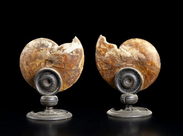 Arte africana : Nigeria, Yoruba. Figura di Eshu.Legno con patina scura, cauri e cuoio. Prima met� del XX sec.  - Asta Asta 392 | ARTE ORIENTALE E ISLAMICA - ARTE AFRICANA, OCEANICA E DELLE AMERICHE - EAST AND SOUTH: ASIAN, ISLAMIC, INDIAN AND ETHNOGRAPIC ART Online - Associazione Nazionale - Case d'Asta italiane