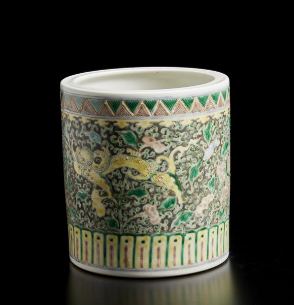 Arte Cinese : Vaso a rocchetto in porcellana bianco blu Cina, dinastia Qing, XVIII secolo  - Asta Asta 392 | ARTE ORIENTALE E ISLAMICA - ARTE AFRICANA, OCEANICA E DELLE AMERICHE - EAST AND SOUTH: ASIAN, ISLAMIC, INDIAN AND ETHNOGRAPIC ART Online - Associazione Nazionale - Case d'Asta italiane