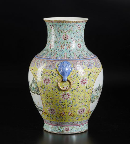 Arte Cinese : Scatola in porcellana con drago. Cina, dinastia Qing, periodo Qianlong o posteriore.  - Asta Asta 392 | ARTE ORIENTALE E ISLAMICA - ARTE AFRICANA, OCEANICA E DELLE AMERICHE - EAST AND SOUTH: ASIAN, ISLAMIC, INDIAN AND ETHNOGRAPIC ART Online - Associazione Nazionale - Case d'Asta italiane