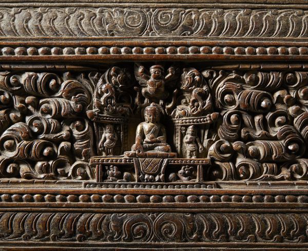 Arte Cinese : Coppia di vasi CantonCina, Qing, inizi XX secolo  - Asta Asta 392 | ARTE ORIENTALE E ISLAMICA - ARTE AFRICANA, OCEANICA E DELLE AMERICHE - EAST AND SOUTH: ASIAN, ISLAMIC, INDIAN AND ETHNOGRAPIC ART Online - Associazione Nazionale - Case d'Asta italiane