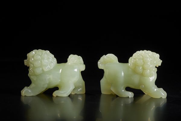 Arte Cinese : Tazza Sancai Cina, dinastia Tang, IX secolo  - Asta Asta 392 | ARTE ORIENTALE E ISLAMICA - ARTE AFRICANA, OCEANICA E DELLE AMERICHE - EAST AND SOUTH: ASIAN, ISLAMIC, INDIAN AND ETHNOGRAPIC ART Online - Associazione Nazionale - Case d'Asta italiane