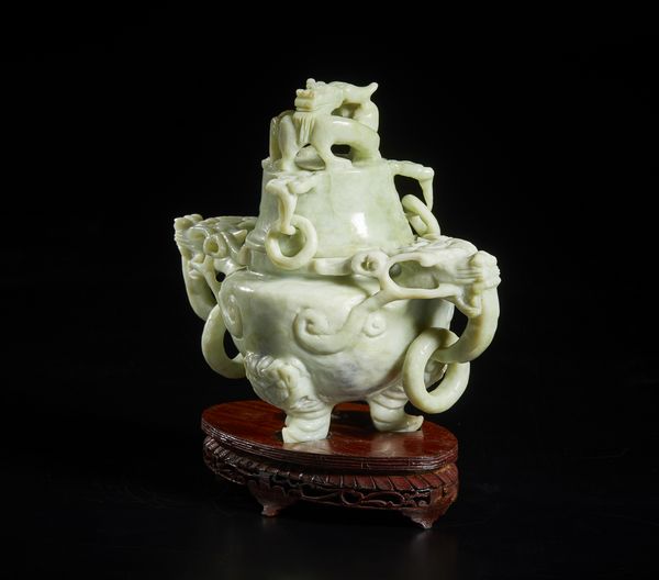 Arte Cinese : Coppia di vasi con decorazione figurativa.Cina, dinastia Qing, XIX secolo.  - Asta Asta 392 | ARTE ORIENTALE E ISLAMICA - ARTE AFRICANA, OCEANICA E DELLE AMERICHE - EAST AND SOUTH: ASIAN, ISLAMIC, INDIAN AND ETHNOGRAPIC ART Online - Associazione Nazionale - Case d'Asta italiane