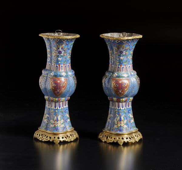 Arte Cinese : Incensiere tripode in argento. Cina, dinastia Qing, fine XIX secolo  - Asta Asta 392 | ARTE ORIENTALE E ISLAMICA - ARTE AFRICANA, OCEANICA E DELLE AMERICHE - EAST AND SOUTH: ASIAN, ISLAMIC, INDIAN AND ETHNOGRAPIC ART Online - Associazione Nazionale - Case d'Asta italiane