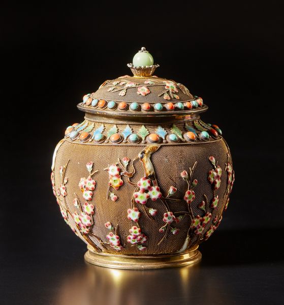 Arte Cinese : Tazza monocroma lilla Cina, dinastia Qing, XIX secolo  - Asta Asta 392 | ARTE ORIENTALE E ISLAMICA - ARTE AFRICANA, OCEANICA E DELLE AMERICHE - EAST AND SOUTH: ASIAN, ISLAMIC, INDIAN AND ETHNOGRAPIC ART Online - Associazione Nazionale - Case d'Asta italiane