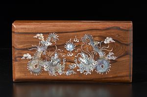 Arte Cinese : Scettro ruyi in legno di bamboo Cina, dinastia Qing, XIX secolo  - Asta Asta 392 | ARTE ORIENTALE E ISLAMICA - ARTE AFRICANA, OCEANICA E DELLE AMERICHE - EAST AND SOUTH: ASIAN, ISLAMIC, INDIAN AND ETHNOGRAPIC ART Online - Associazione Nazionale - Case d'Asta italiane