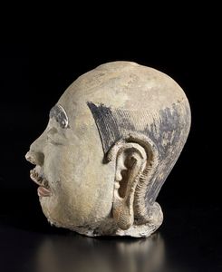 Arte Cinese : Figura in bronzo dorato raffigurante Guanyin Cina, dinastia Qing, XVIII secolo  - Asta Asta 392 | ARTE ORIENTALE E ISLAMICA - ARTE AFRICANA, OCEANICA E DELLE AMERICHE - EAST AND SOUTH: ASIAN, ISLAMIC, INDIAN AND ETHNOGRAPIC ART Online - Associazione Nazionale - Case d'Asta italiane