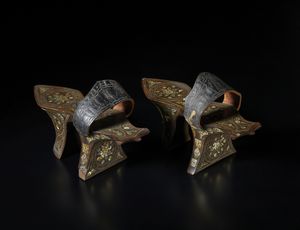 Arte Cinese : Tabacchiera in giada verde melaCina, dinastia Qing, XIX secolo  - Asta Asta 392 | ARTE ORIENTALE E ISLAMICA - ARTE AFRICANA, OCEANICA E DELLE AMERICHE - EAST AND SOUTH: ASIAN, ISLAMIC, INDIAN AND ETHNOGRAPIC ART Online - Associazione Nazionale - Case d'Asta italiane