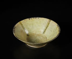 Arte Cinese - Coppa  in giada maculata. Cina, XX secolo secolo