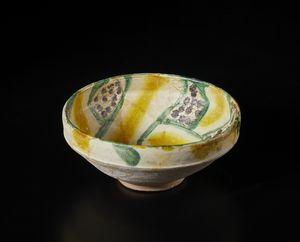 Arte Cinese : Due pendenti in corno Cina, Qing  - Asta Asta 392 | ARTE ORIENTALE E ISLAMICA - ARTE AFRICANA, OCEANICA E DELLE AMERICHE - EAST AND SOUTH: ASIAN, ISLAMIC, INDIAN AND ETHNOGRAPIC ART Online - Associazione Nazionale - Case d'Asta italiane