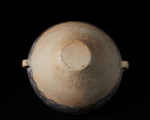 Arte Cinese : Intaglio in resina rossa raffigurante Budai  - Asta Asta 392 | ARTE ORIENTALE E ISLAMICA - ARTE AFRICANA, OCEANICA E DELLE AMERICHE - EAST AND SOUTH: ASIAN, ISLAMIC, INDIAN AND ETHNOGRAPIC ART Online - Associazione Nazionale - Case d'Asta italiane