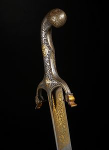 Arte Cinese : Vaso monumentale in porcellana famiglia rosa Cina, dinastia Qing, XIX secolo  - Asta Asta 392 | ARTE ORIENTALE E ISLAMICA - ARTE AFRICANA, OCEANICA E DELLE AMERICHE - EAST AND SOUTH: ASIAN, ISLAMIC, INDIAN AND ETHNOGRAPIC ART Online - Associazione Nazionale - Case d'Asta italiane