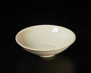 Arte Cinese - Testa femminile in pietra arenaria policroma. Cina, dinastia Tang