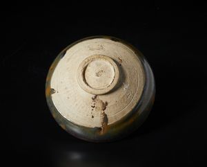 Arte Cinese : Scultura in legno raffigurante dignitario Cina, dinastia Ming, XVI secolo  - Asta Asta 392 | ARTE ORIENTALE E ISLAMICA - ARTE AFRICANA, OCEANICA E DELLE AMERICHE - EAST AND SOUTH: ASIAN, ISLAMIC, INDIAN AND ETHNOGRAPIC ART Online - Associazione Nazionale - Case d'Asta italiane