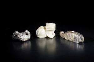 Arte Himalayana : Mobile in legno policromo con finiture in ottone Tibet, XIX - XX secolo  - Asta Asta 392 | ARTE ORIENTALE E ISLAMICA - ARTE AFRICANA, OCEANICA E DELLE AMERICHE - EAST AND SOUTH: ASIAN, ISLAMIC, INDIAN AND ETHNOGRAPIC ART Online - Associazione Nazionale - Case d'Asta italiane