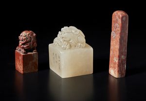 Arte Islamica : Piatto con decorazione a stampo Iran, XII - XIII secolo  - Asta Asta 392 | ARTE ORIENTALE E ISLAMICA - ARTE AFRICANA, OCEANICA E DELLE AMERICHE - EAST AND SOUTH: ASIAN, ISLAMIC, INDIAN AND ETHNOGRAPIC ART Online - Associazione Nazionale - Case d'Asta italiane