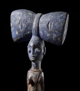 Arte Islamica : Ciotola da divinazione Domini mamelucchi, XV- XVI secolo  - Asta Asta 392 | ARTE ORIENTALE E ISLAMICA - ARTE AFRICANA, OCEANICA E DELLE AMERICHE - EAST AND SOUTH: ASIAN, ISLAMIC, INDIAN AND ETHNOGRAPIC ART Online - Associazione Nazionale - Case d'Asta italiane