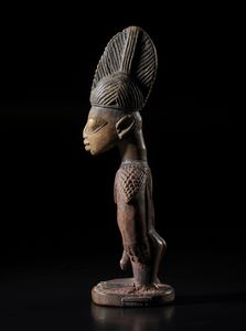 Arte Islamica : Tre cucchiai in legno Turchia Ottomana, probabilmente Konya, XX secolo  - Asta Asta 392 | ARTE ORIENTALE E ISLAMICA - ARTE AFRICANA, OCEANICA E DELLE AMERICHE - EAST AND SOUTH: ASIAN, ISLAMIC, INDIAN AND ETHNOGRAPIC ART Online - Associazione Nazionale - Case d'Asta italiane
