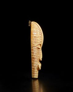 Arte Indiana : Scimitarra indiana da parata. India, Rajasthan, XVIII  secolo.  - Asta Asta 392 | ARTE ORIENTALE E ISLAMICA - ARTE AFRICANA, OCEANICA E DELLE AMERICHE - EAST AND SOUTH: ASIAN, ISLAMIC, INDIAN AND ETHNOGRAPIC ART Online - Associazione Nazionale - Case d'Asta italiane