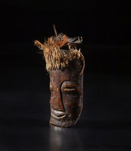 . : Coppia di portatazze in metalloURSS (?), met� XX secolo  - Asta Asta 392 | ARTE ORIENTALE E ISLAMICA - ARTE AFRICANA, OCEANICA E DELLE AMERICHE - EAST AND SOUTH: ASIAN, ISLAMIC, INDIAN AND ETHNOGRAPIC ART Online - Associazione Nazionale - Case d'Asta italiane