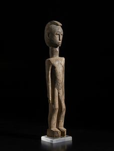 . - Coppia di conchiglie montateItalia, XX secolo