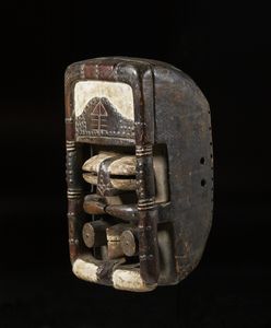 . - Scudo in bronzoItalia, XIX secolo