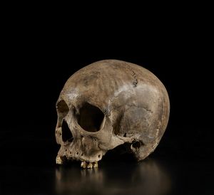 Arte africana : Burkina Faso, Lobi.Scultura in legno.  - Asta Asta 392 | ARTE ORIENTALE E ISLAMICA - ARTE AFRICANA, OCEANICA E DELLE AMERICHE - EAST AND SOUTH: ASIAN, ISLAMIC, INDIAN AND ETHNOGRAPIC ART Online - Associazione Nazionale - Case d'Asta italiane